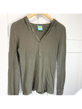 C&C California waffle knit hooded olive green Thermal Knit Henley size medium